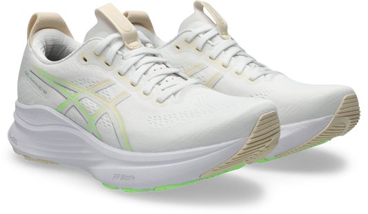 Women's ASICS GEL-KAYANO 32 - Wide