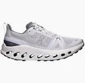 Women's On Cloudsurfer Trail