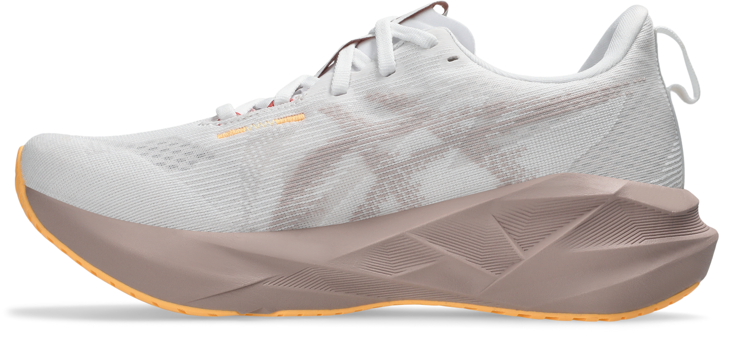 Women's ASICS NOVABLAST 5