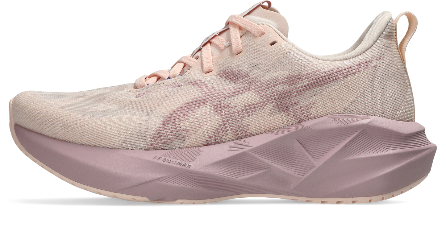 Women's ASICS NOVABLAST 5