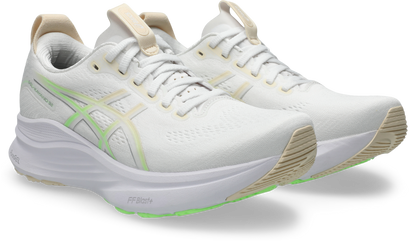 Women's ASICS GEL-KAYANO 32 - Wide