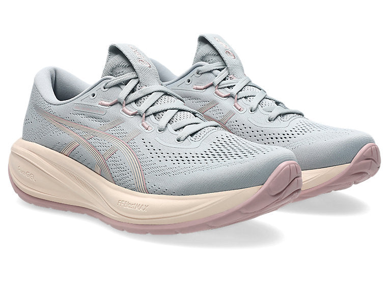 Women's ASICS GEL-CUMULUS 28