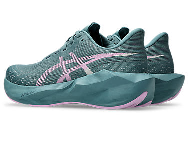 Women's Novablast 6