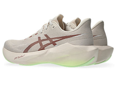 Women's Novablast 6