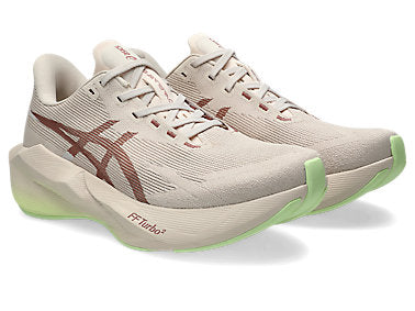Women's Novablast 6
