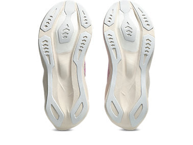 Women's Novablast 6