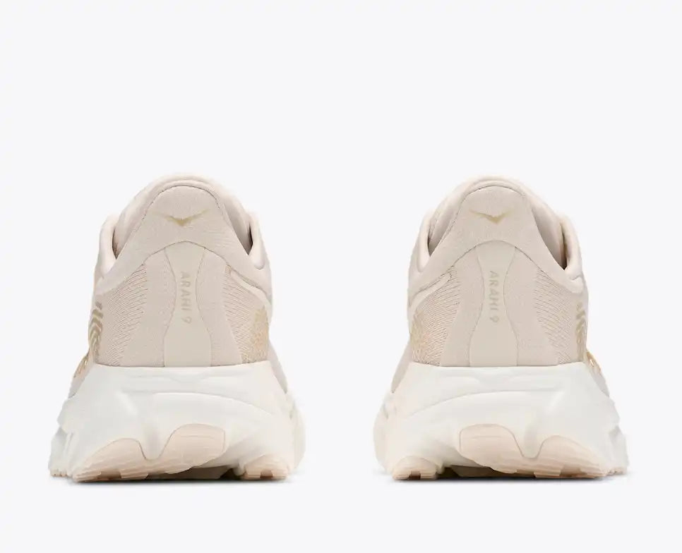 Women's Arahi 9