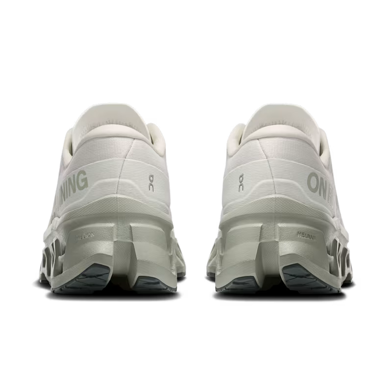 Women's On Cloudmonster 3
