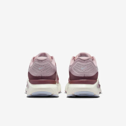 Women's Nike Structure 26