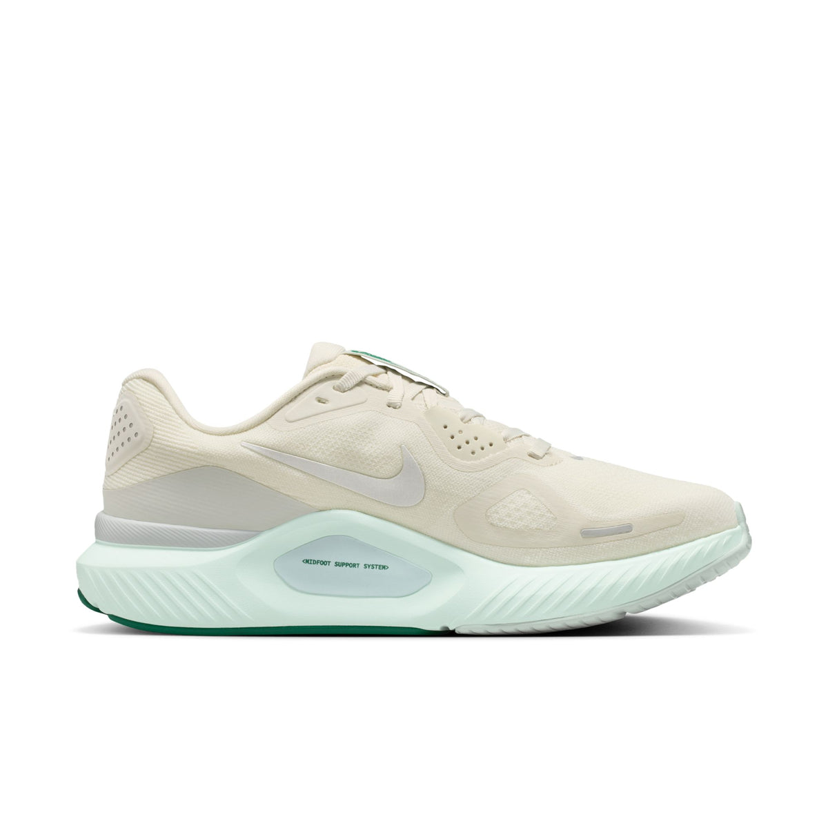 Women's Nike Structure 26
