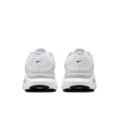 Women's Nike Structure 26