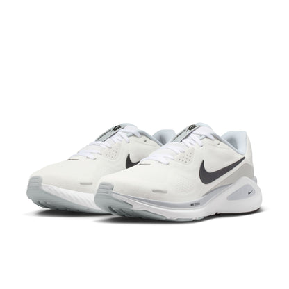 Women's Nike Structure 26