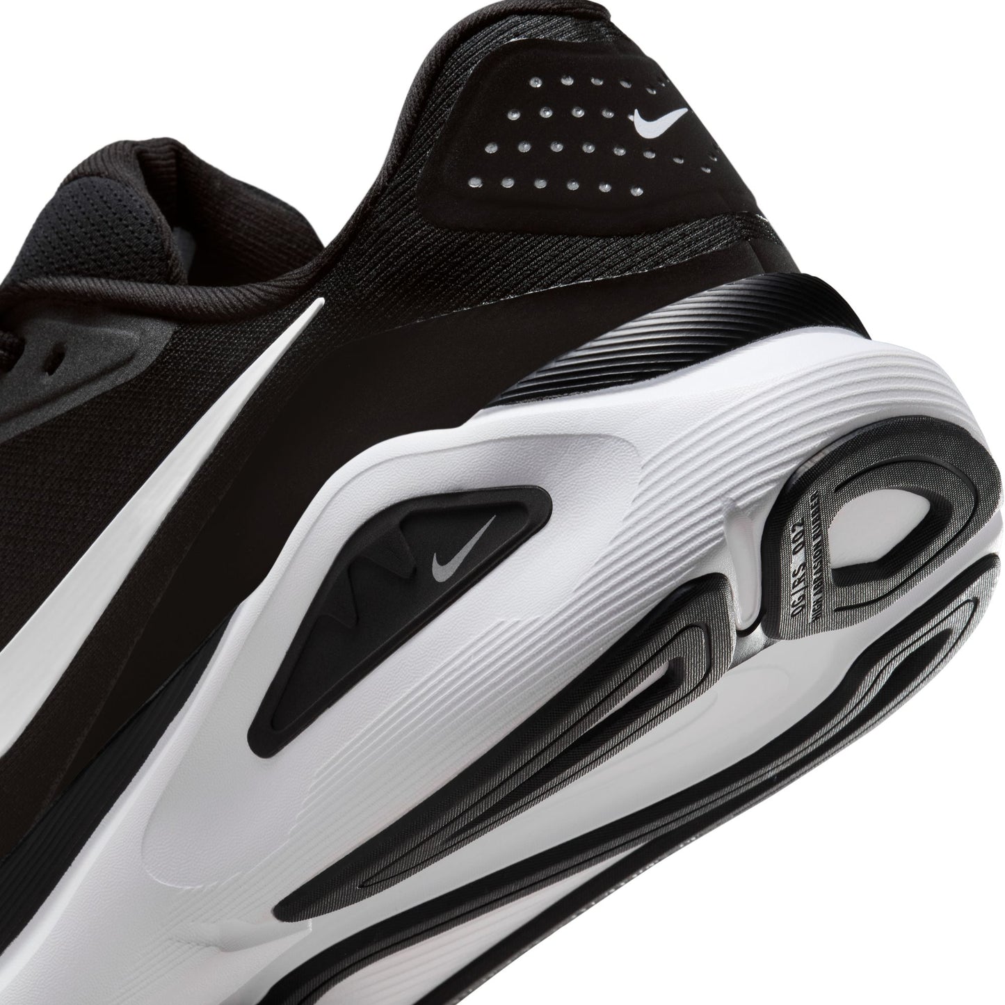 Men's Nike Structure 26