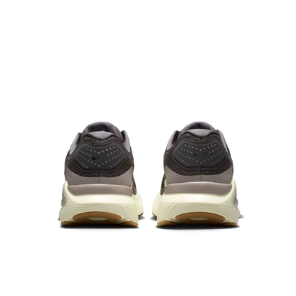 Men's Nike Structure 26