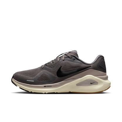 Men's Nike Structure 26