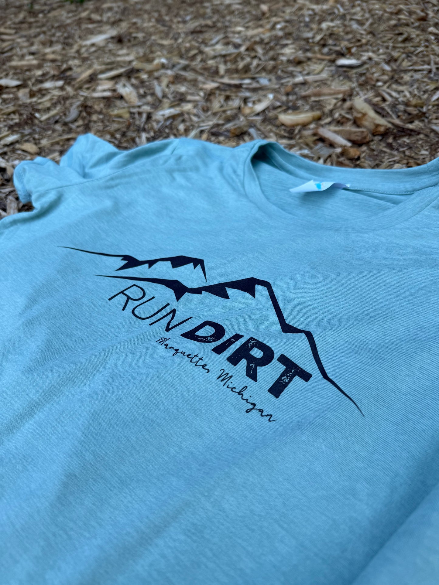 Women's QCRC Run Dirt - Performance Classic Fit Tee
