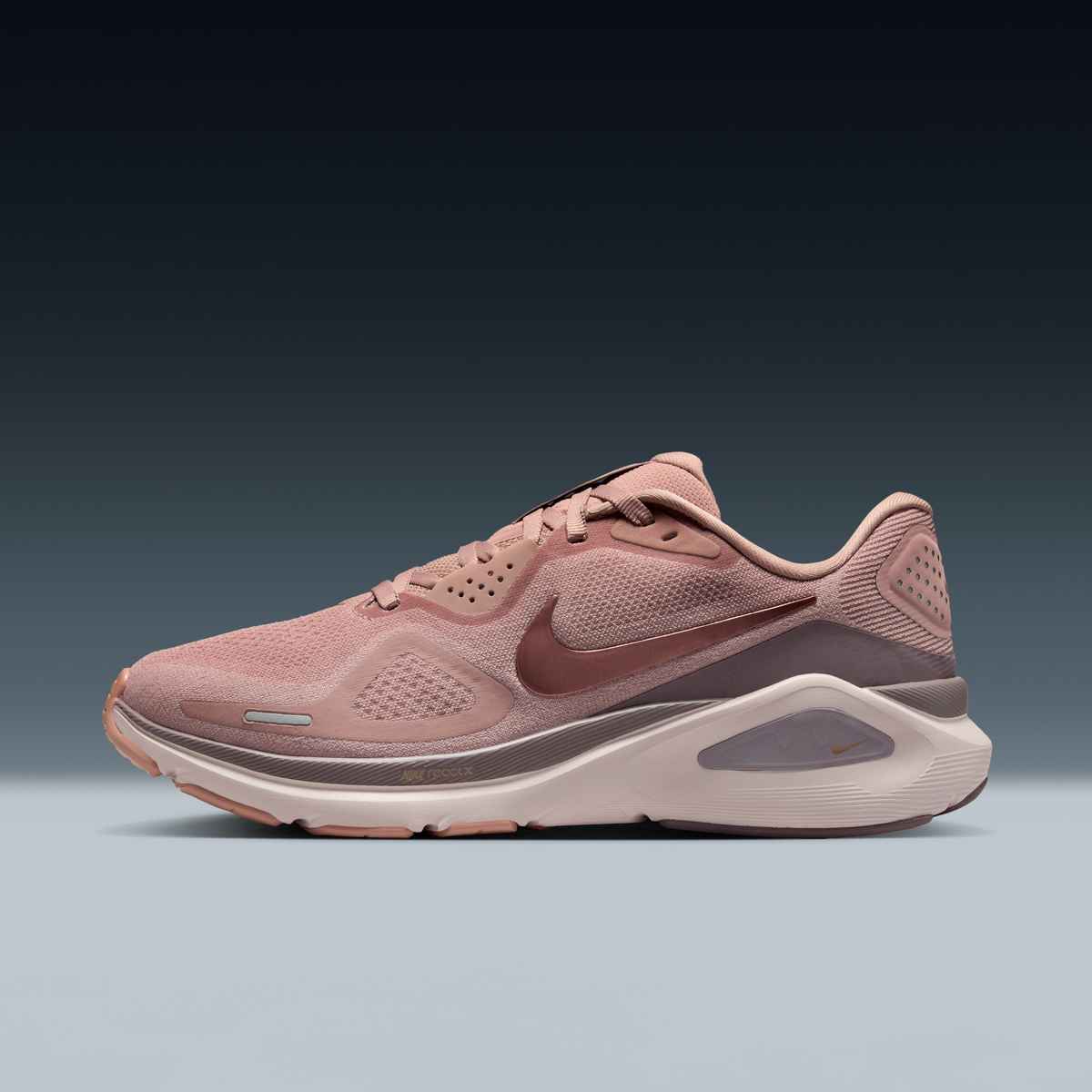 Women's Nike Structure 26