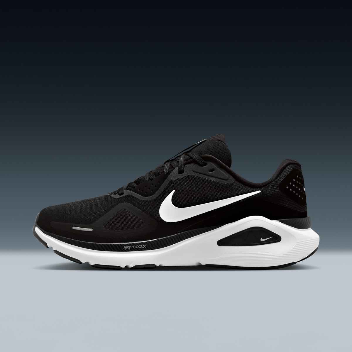 Men's Nike Structure 26