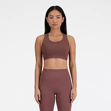 New Balance Sleek Medium Support Pocket Sports Bra