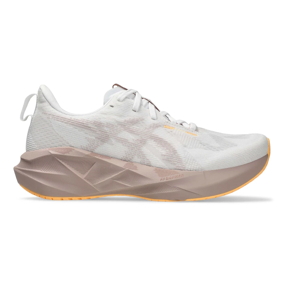 Women's ASICS NOVABLAST 5